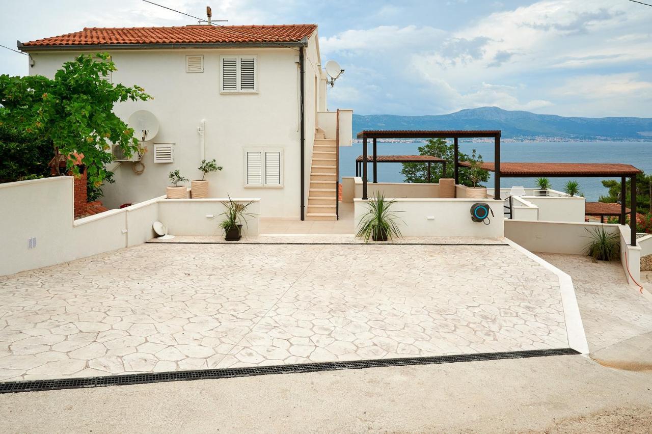 Apartments Ziggy Star Slatine Exterior photo